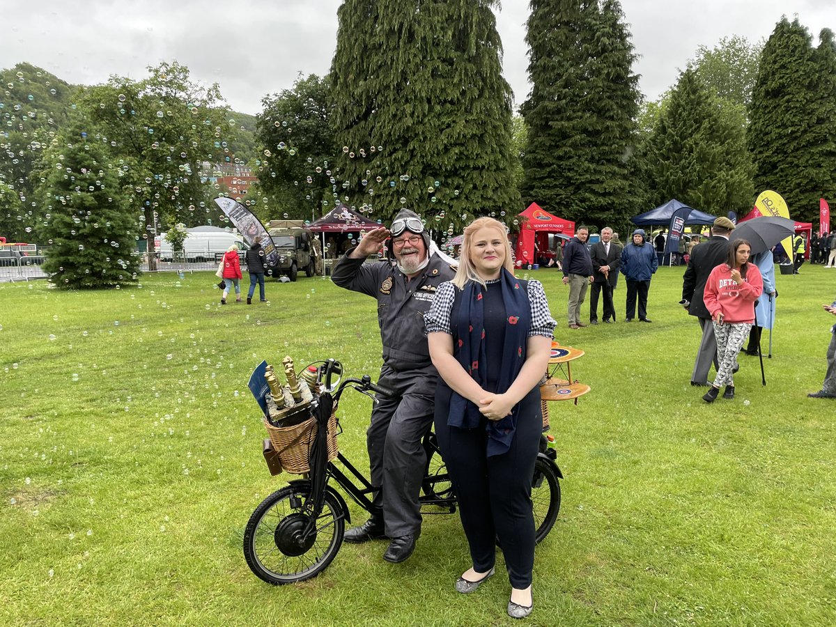 AlexDaviesJones's tweet photo. An absolute pleasure & a privilege to attend @RCTCouncilβs #ArmedForcesDay 2022 celebrations at Ynysangharad park this morning.
The typical Welsh weather didnβt even put a dampener on the event βοΈ #Pontypridd #TaffEly https://t.co/g9k4JTwG1S