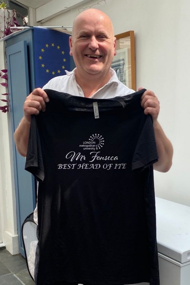 RobFonseca6's tweet photo. Well, apparently it's official! From the lovely Maths PGCE group. #lovelondonmet #getintoteaching #londonmetuni https://t.co/UeG0DPFG70