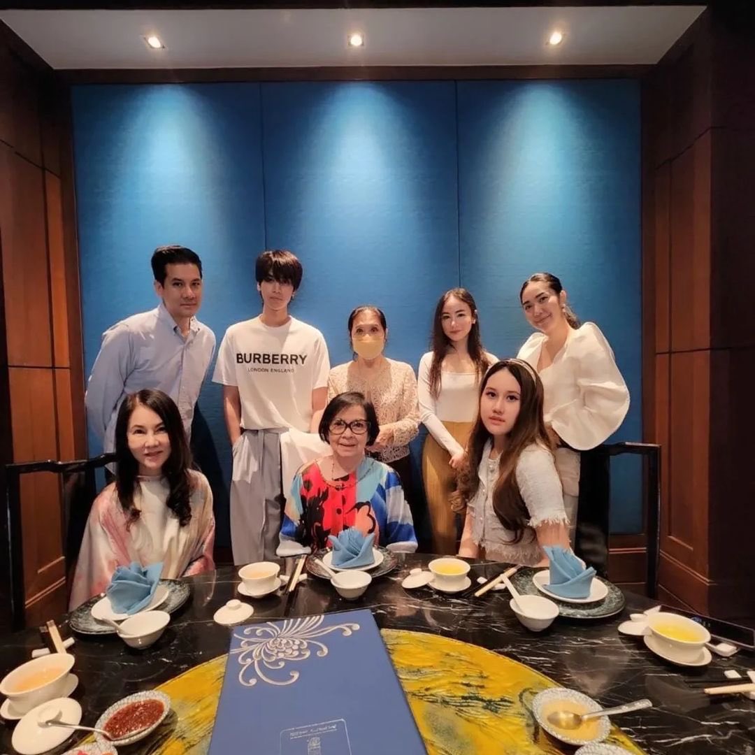 aeio_yours's tweet photo. 🤍🤍🤍

cr. Dunk’s Mom 🤍
#dunknatachai https://t.co/AsIy8Wl9MG