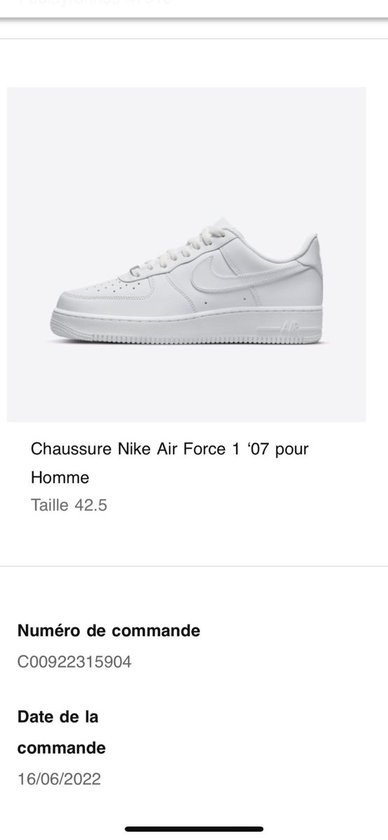 Noah_771's tweet photo. Ma commande VS ce que je viens de recevoir. A quoi vous jouez @Nike https://t.co/la8YiU2GXA