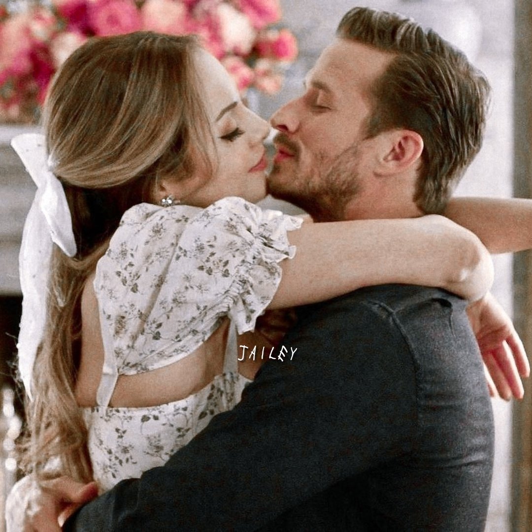 hogwshailey's tweet image. ⠀⠀⠀⠀     
What do you say? Let’s run away together, baby. Me and you, 𝙪𝙣𝙩𝙞𝙡 𝙩𝙝𝙚 𝙚𝙣𝙙 𝙤𝙛 𝙩𝙞𝙢𝙚  .:｡♡*ﾟ¨ ⠀⠀⠀⠀     ⠀⠀⠀⠀     ⠀⠀⠀⠀