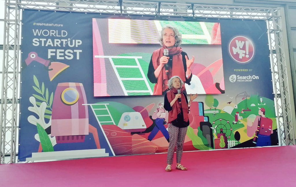 dgdc_mic's tweet photo. Sul palco di #WMF2022 siamo pronti alla finale della #Startup4Culture la competition verticale sulla #Cultura.
#Whatsart #Mezzoforte e #Tabui si sfidano per i 10.000 euro in servizi messi a disposizione da @ilfestival.
Vinca il migliore! https://t.co/zo68cm6ynz
