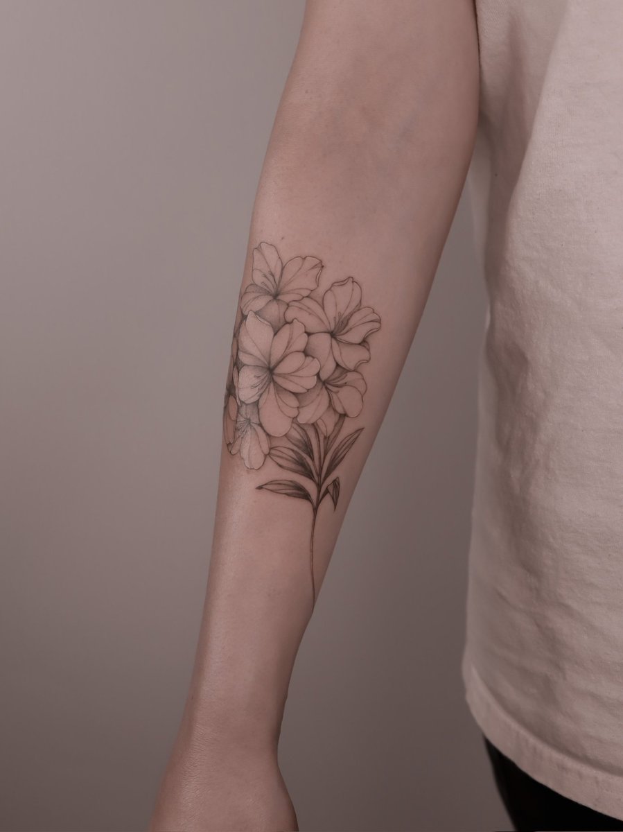 genderhaze's tweet photo. tattoo :] 💞 https://t.co/S1c2EVlIns