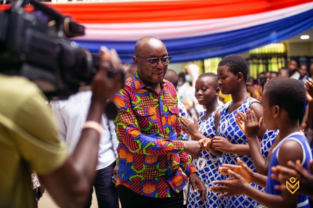 Kingskagyemang's tweet photo. I am glad to announce the new addition to the numerous educational interventions being undertaken in the Abuakwa South Municipality by my good self and partners; Time With Kingsley Series.

https://t.co/pq3OdIHrF1

#Scholsec #Ghana #ScholarshipSecretariat https://t.co/z8PJGWrBwo