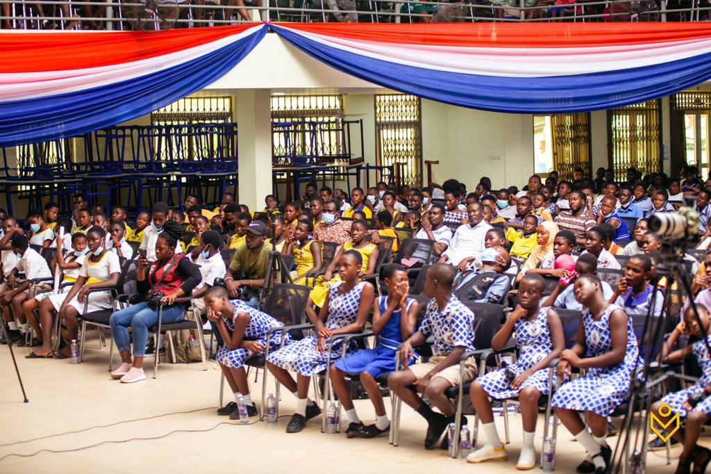 Kingskagyemang's tweet photo. I am glad to announce the new addition to the numerous educational interventions being undertaken in the Abuakwa South Municipality by my good self and partners; Time With Kingsley Series.

https://t.co/pq3OdIHrF1

#Scholsec #Ghana #ScholarshipSecretariat https://t.co/z8PJGWrBwo