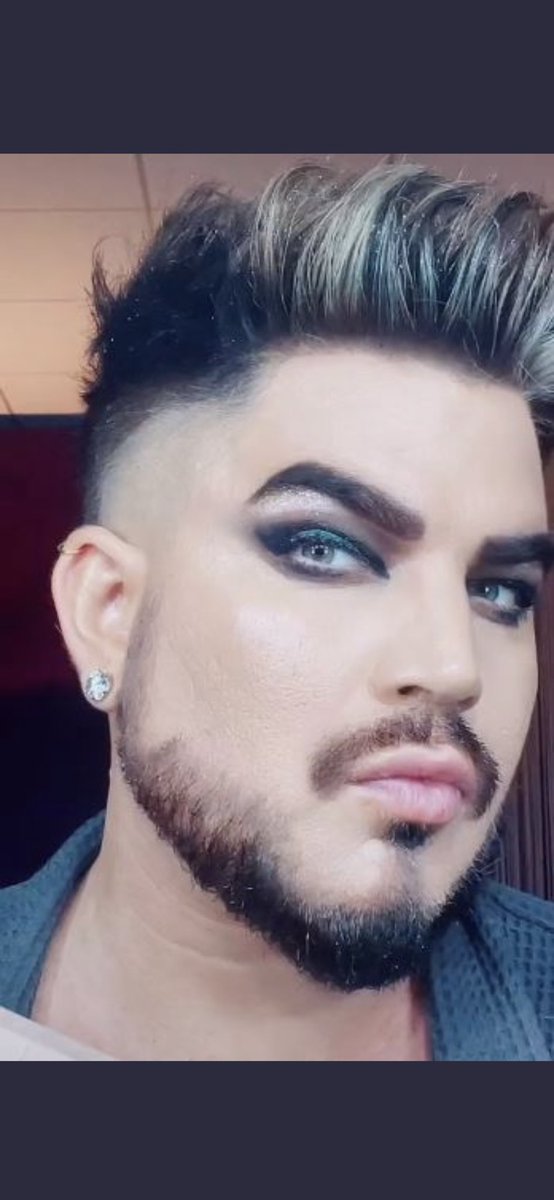 Makeup artist 💄 <a href="/adamlambert/">ADAM LAMBERT</a>
