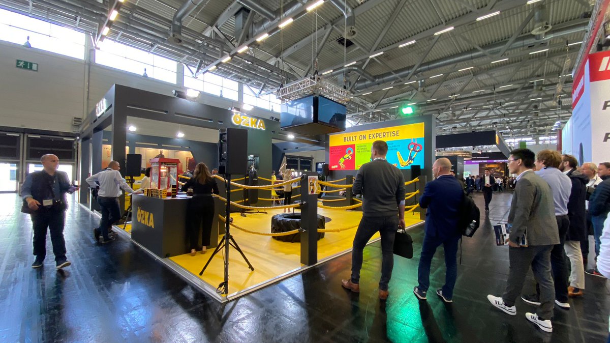 LastikMagazin's tweet photo. ÖZKA LASTİK, THE TIRE COLOGNE Fuarında #lastik #jant #lastikmagazin #tyre #tire #özkalastik #thetirecologne Ziyaretçileriyle Buluştu
https://t.co/3hvNhtY3Pk https://t.co/fjFhA1ugci