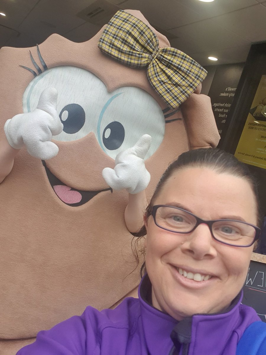 LouiseaClaire's tweet photo. Fantastic day at #Murdochday #Redruth . Well done everyone taking part in the lovely parade https://t.co/mN9KvAZBRH