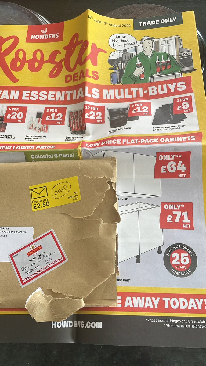 mrlavylavy's tweet photo. @HowdensJoinery great I have to pay £2.50 to the Royal Mail for you to send me your advertising! 🤬 https://t.co/aAgKWVB7ru