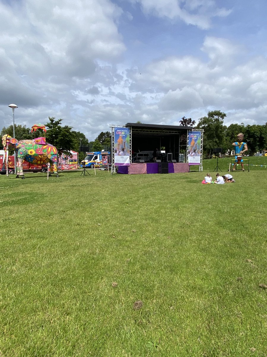 nisha_tandon's tweet photo. β¦@artsektaNIβ© nearly ready for our Colour Party #ForthMeadow Green way project β¦@belfastccβ© Peace IV programme https://t.co/iKLEKQLwzS