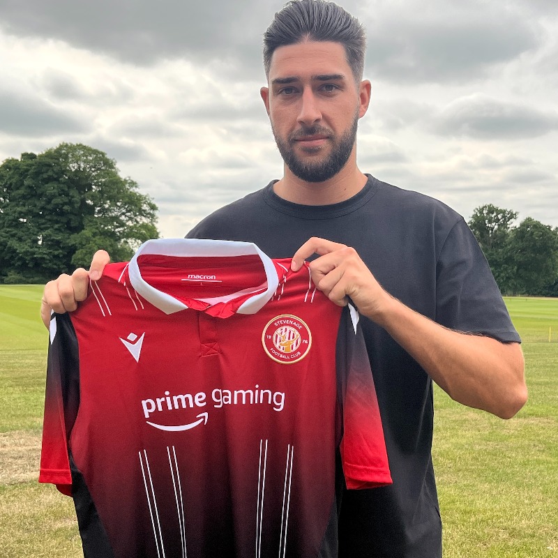 StevenageFC's tweet photo. Welcome to #StevenageFC, Dan Sweeney! ✍️