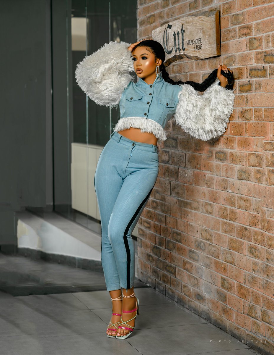 LiquoroseAfije_'s tweet photo. A big thank you to  @BBNaija and @DStvNg for the lifetime opportunity. Thank you😍 LIQUOLIONS for the love and support. I Love y’all🦁🦁🦁.To my fellow HMS, I say congratulations and imma keep cheering y’all. And to everyone that has ever supported my brand, Thank you https://t.co/ldFyqqCAb7