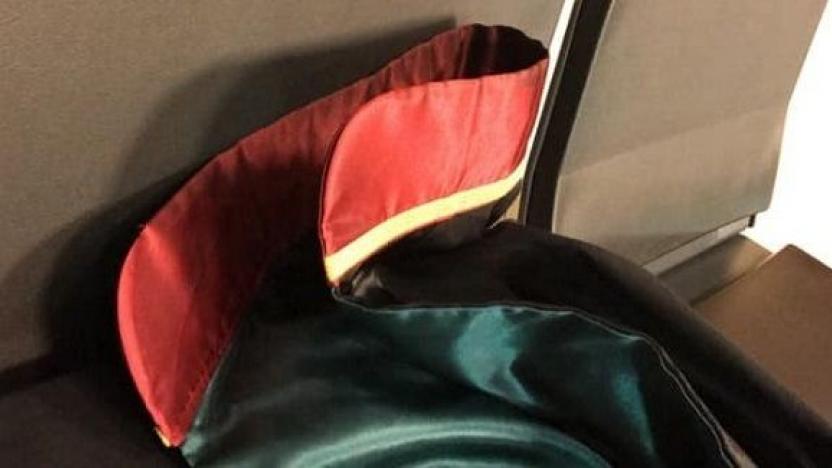 Asgari ücret tarifesinde işçi avukatın adı yok

haber.sol.org.tr/haber/asgari-u…