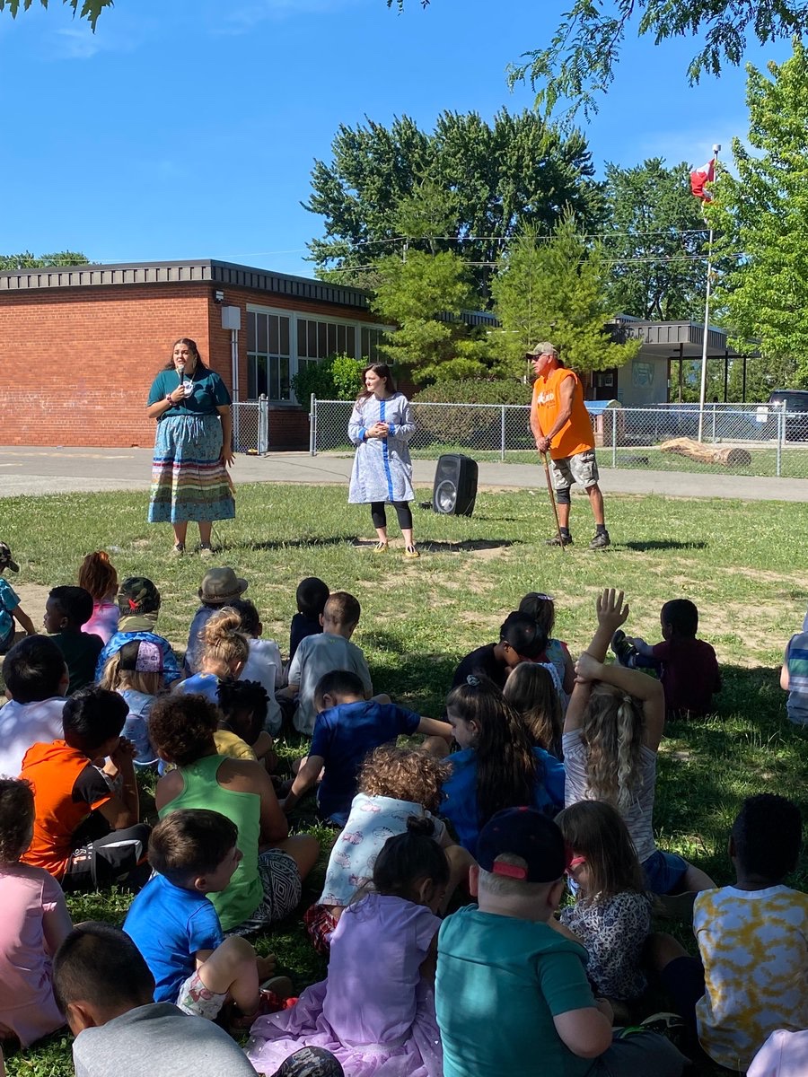 brieanne_john's tweet photo. So grateful that my Dad, sister, and I had the chance to share with all of the students at @CityFalcons yesterday about Indigenous Peoples Month and Haudenosaunee socials. It ended with a special treat of corn soup, 3 sisters soup, fry bread, and 🍓 drink. Yaw^ko! 💜 https://t.co/gKqHX80l8j