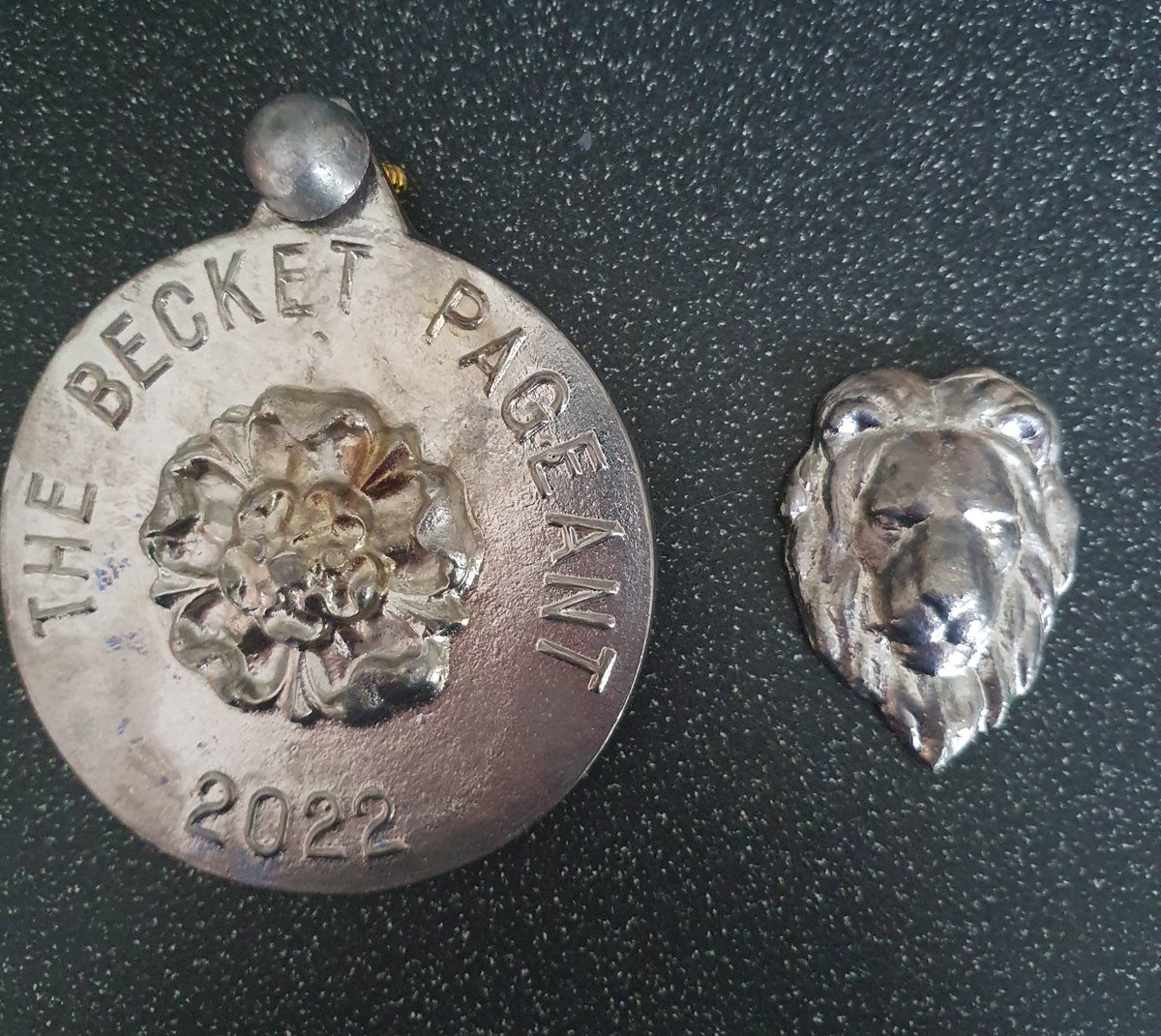 Wondered why my backpack was so heavy. Forgot l bought these from <a href="/PlumbersCompany/">The Worshipful Company of Plumbers</a> <a href="/ForBecket/">Becket Pageant for London</a> yesterday and #Master <a href="/World_Traders/">World_Traders</a> popped them at the bottom of my bag. 750g in total.