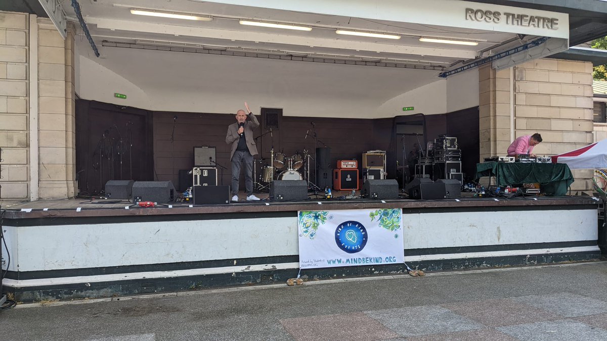 HEY YOU! Come on down to <a href="/MindBeKind/">MindBeKind</a> festival at Princes st gardens - we're having a great time here alongside <a href="/Gailporter/">Gail Porter</a>, @she_scotland and <a href="/PUNJAB1JUNCTION/">Punjabi Junction</a>. VIBES SO STRONG ❤️💪