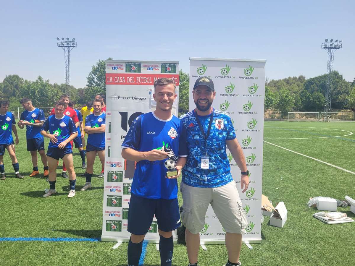 PARTIDO ALL STAR | 

Turno para el mejor centro campista del partido del evento de <a href="/Balon_Tierra/">𝔹𝕒𝕝𝕠́𝕟 𝔸 𝕋𝕚𝕖𝕣𝕣𝕒 ⚽</a> , el elegido fue Aitor jugador del <a href="/realaranjuez/">Real Aranjuez CF</a> . Gran temporada suya y de se equipo que consiguió el ascenso a 3° RFEF .