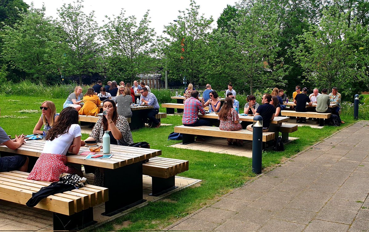 WilkesHistory's tweet photo. Lovely day here at @practicalhisto1 Practical Histories Conference in Brighton. Such a treat to eat outdoors #PHCONF22 https://t.co/3qFRGvZsQe