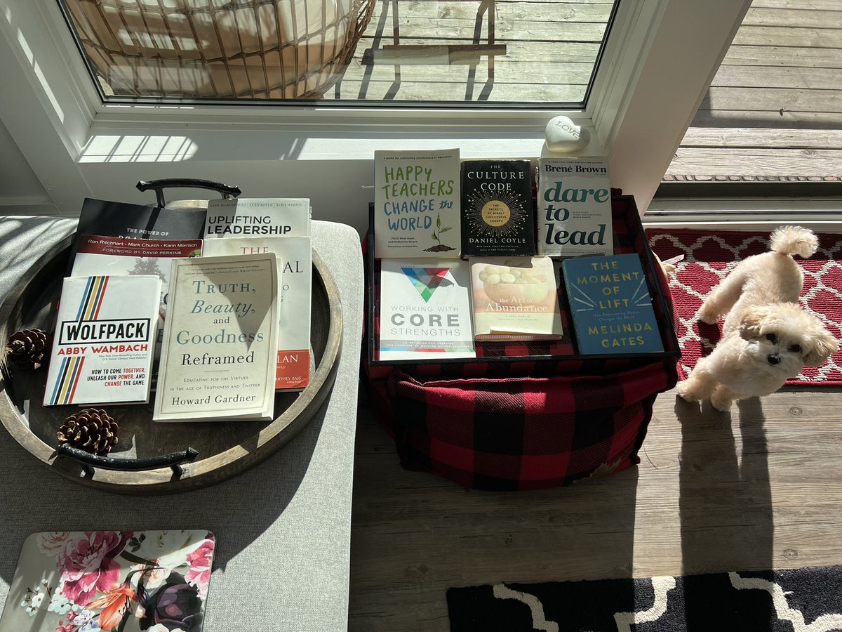 So grateful to wake up to this little breakfast-book-buffet my daughter set up for me💕🥰📚Swooooon! Credit goes to those who recommended these amazing reads! <a href="/jasonbrogers/">Jason Rogers</a> <a href="/ProjectZeroHGSE/">Project Zero</a> <a href="/petermconsult/">Peter Marshall</a> <a href="/DrHowardGardner/">Howard Gardner</a> <a href="/CAIS_Schools/">CAIS</a> @RonRitchhart