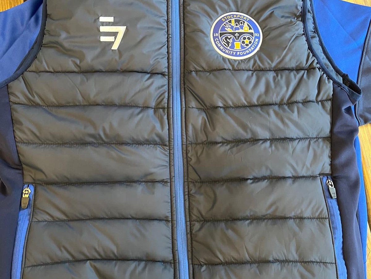 eighteen70uk's tweet photo. We are not just about sublimation.
We can supply your club with exactly want you need.
Why buy ‘off the peg” when you can go bespoke at a price that fits your budget?
#newseasonready #football #Stockport #quarterzip #gillet #showerjacket https://t.co/qIykUBCytd