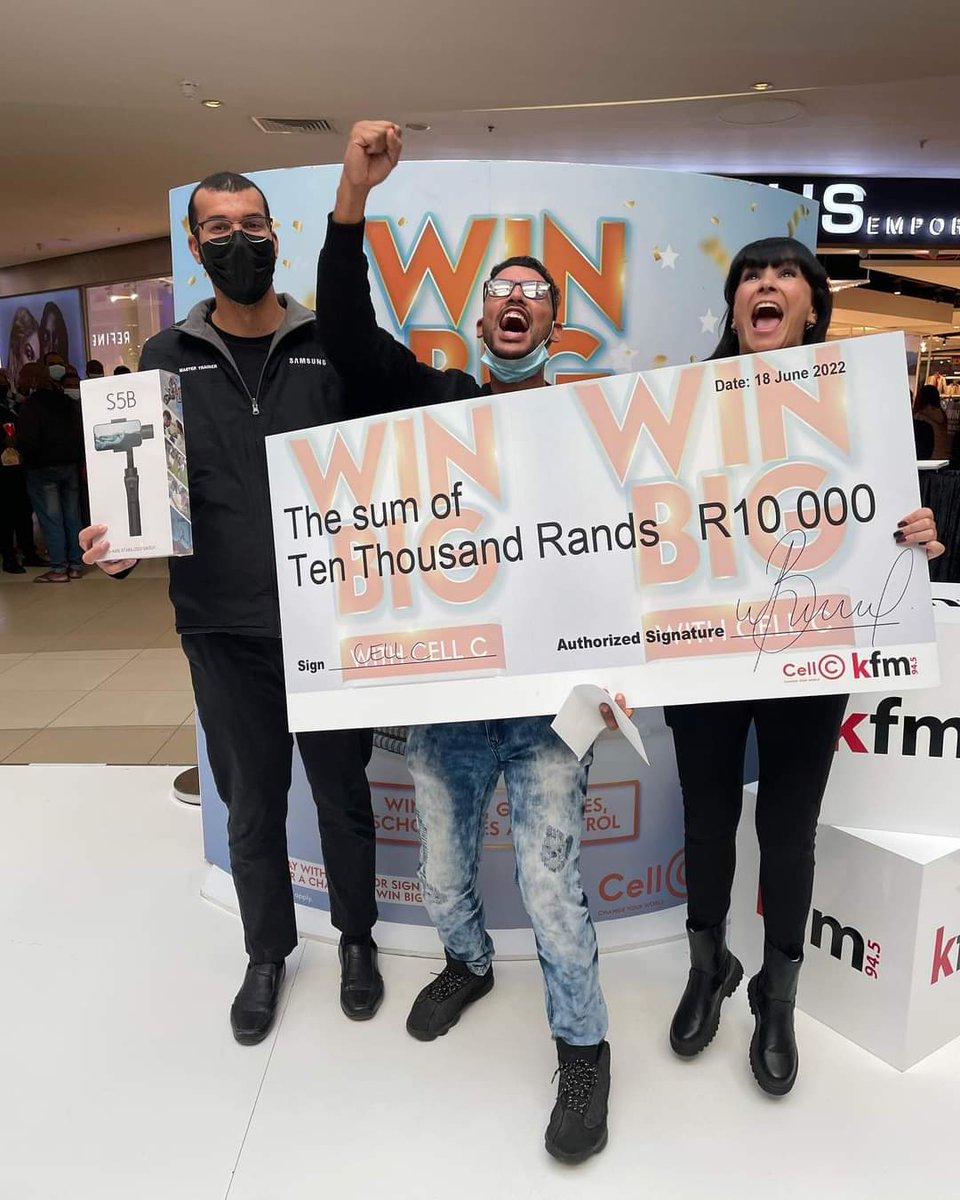 KFMza's tweet photo. And we have our last @CellC R10,000 winner!! ๐บ
Thanks for stopping by the Cell C Zone today, we had a blast with all of you โค๏ธ
#ChangeYourWorld
#WinWithCellC
#KfmTop40
#WinBigWithCellC https://t.co/01LqKVSay2