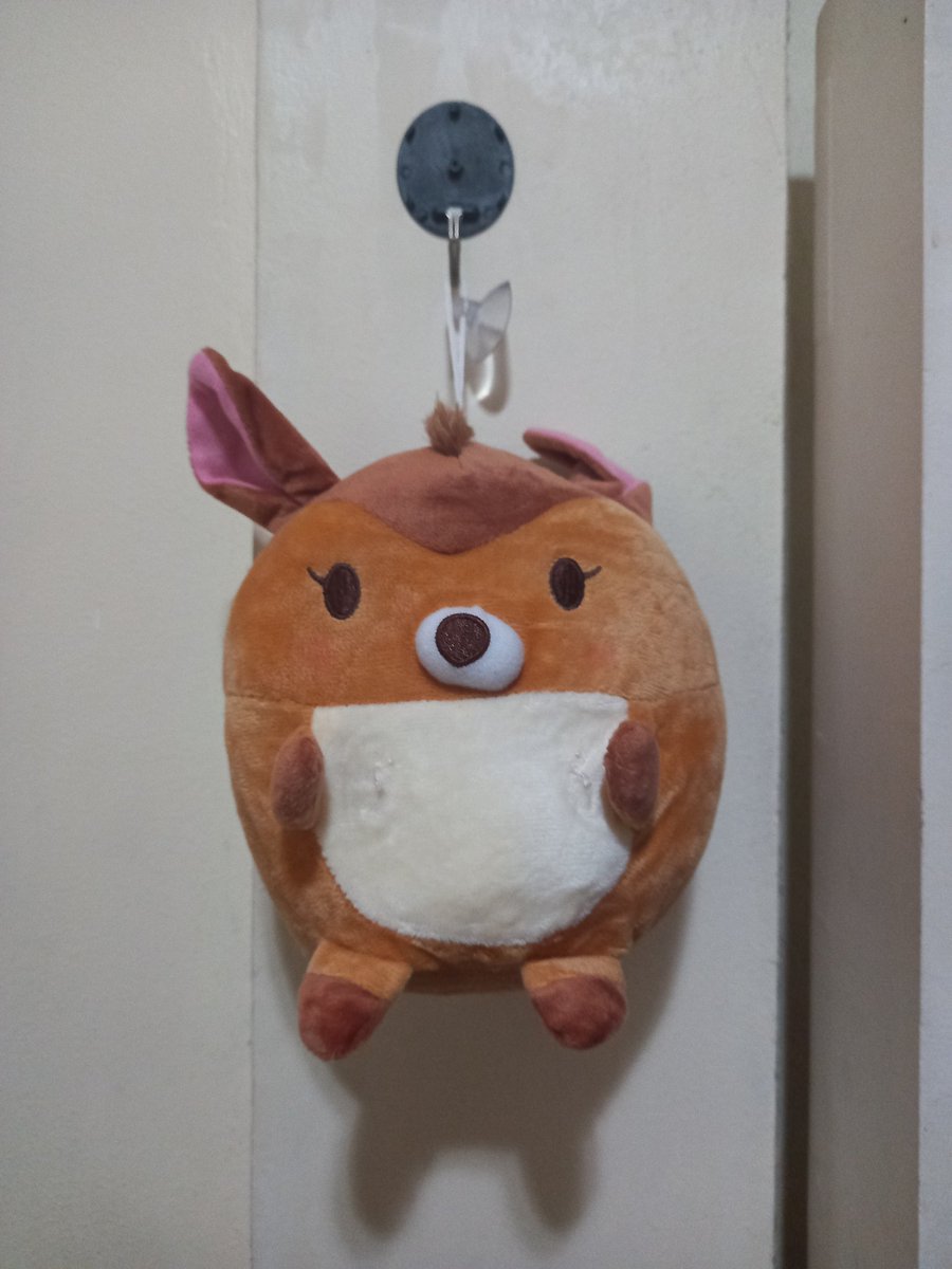 FettyWasp's tweet photo. First time claw machine winner!!! https://t.co/36AiwdXjPR