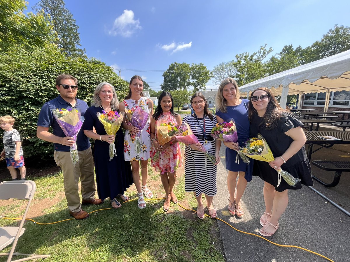 RadburnSchool's tweet photo. Congratulations to Radburn School’s 4th Grade students! They successfully completed their elementary education!  Thomas Jefferson here they come! #RadburnRocks https://t.co/0c0g1RTLD7