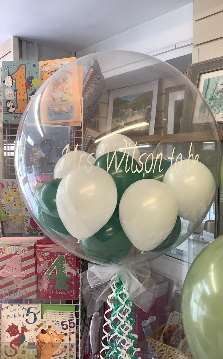 PassTheParcelUK's tweet photo. Balloons for a celebration 🥂 https://t.co/z1cPt1Zuf8