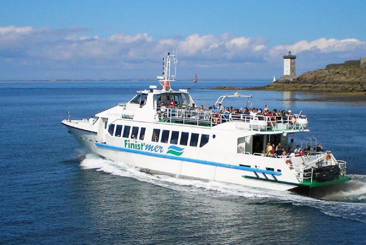CoteBrest's tweet photo. Nouveauté de l'été : rejoignez l'île de #Molène au départ du petit port de #Lanildut https://t.co/bT42sMbHye https://t.co/VIF1oPJtVz