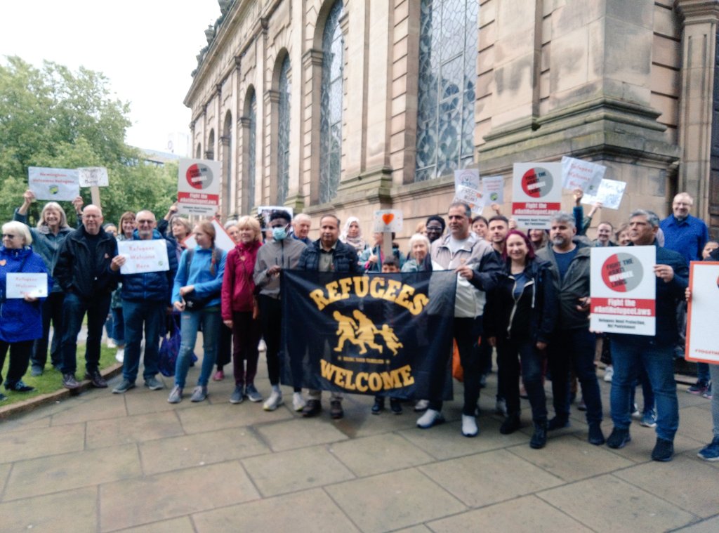AsylumMatters's tweet image. Fantastic turn out in the rain for our Solidarity with Refugees Walk to launch #RefugeeWeek #Birmingham