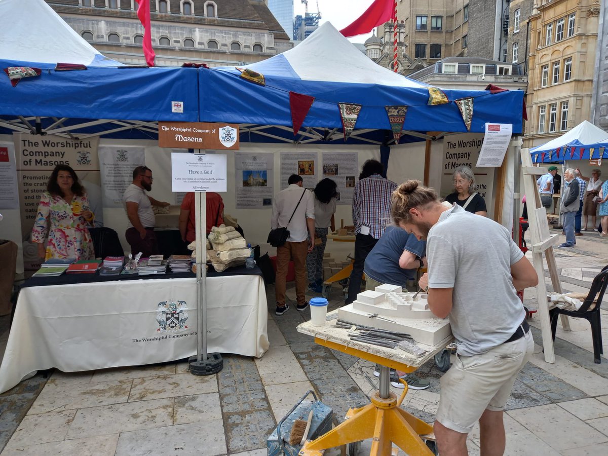 Our Cathedral Stonemasons are enjoying their day showing their work with the Worshipful Company of Masons at the #BecketPageant ⚒

We are grateful to the Company for kindly supporting our work and we are delighted to to be working in partnership with <a href="/ForBecket/">Becket Pageant for London</a> 🏰