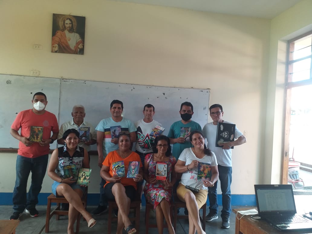 RedesLiteraria's tweet photo. José Félix Maquén Gamarra, miembro del equipo "Redes Literarias" visita las Instituciones educativas de la región San Martín. https://t.co/q2CyW5FkdT