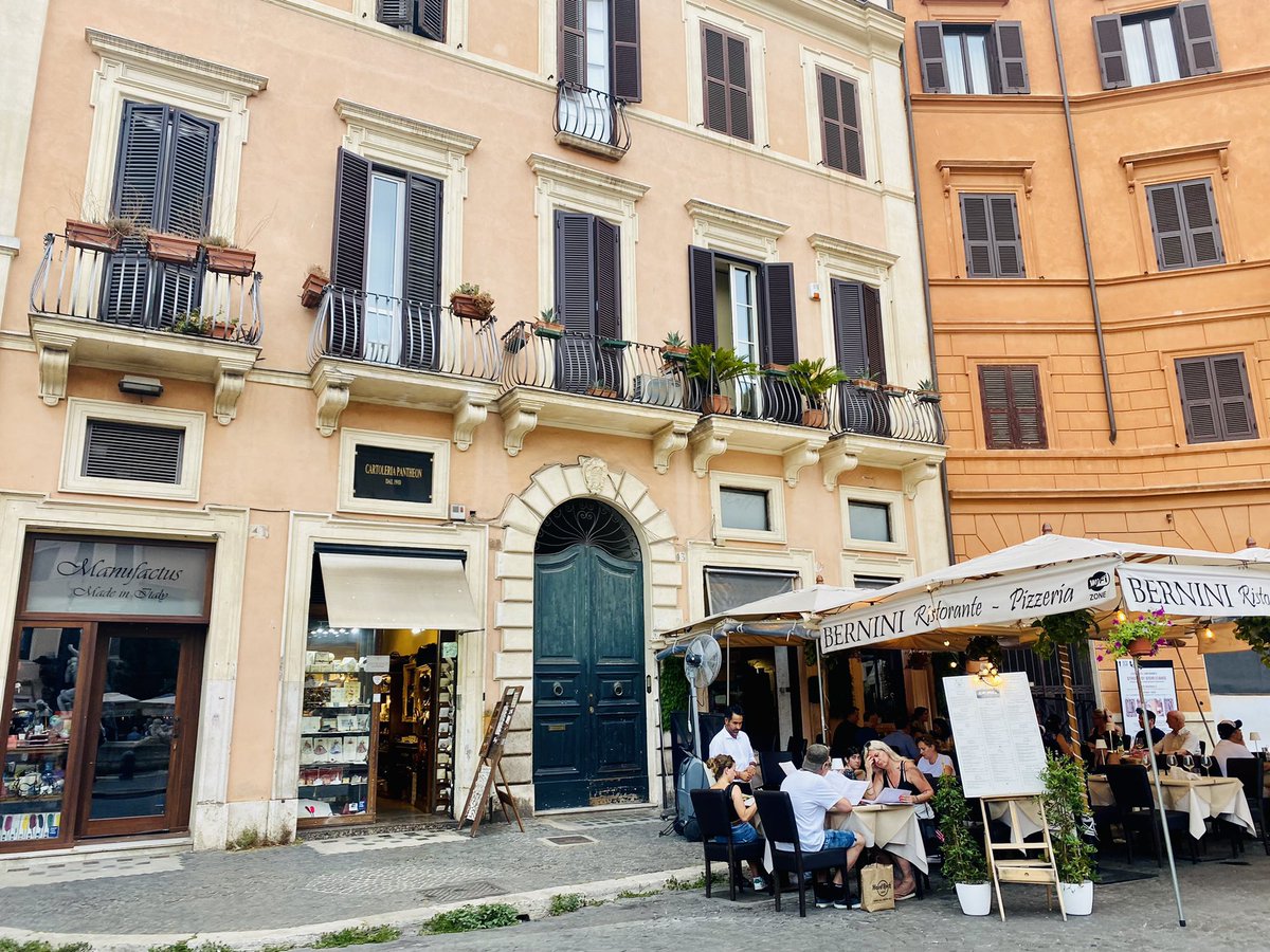 CapusonJustine's tweet photo. Surprised students with an Italian food tour for our final morning abroad. You will be missed, Italy ♥️🥺 Here’s to the trip of a lifetime.

Next stop: Cincinnati! 
@MilfordHsEagles https://t.co/GCtw1G8zRj