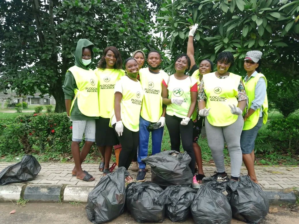 ploggingnigeria's tweet photo. #PloggingClubACE
#PloggingEpisode39
#PloggingNigeriaClub
#WeKeepFitToKeepClean
#FitPeopleInCleanCommunities
Picture thread... https://t.co/48a2cZ5eW3