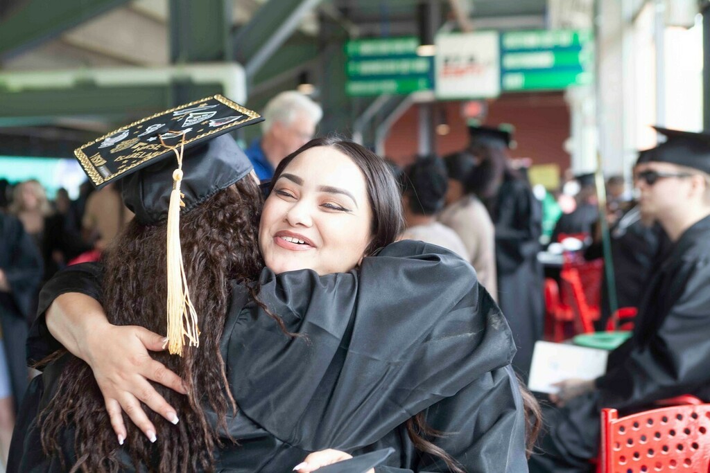 ctstatecapital's tweet photo. Congratulations to the class of 2022! To see our full Commencement photo album visit our Facebook page. #DestinationCapital https://t.co/LsPpiCykKZ https://t.co/1mKf2rDBp0 https://t.co/0ySpG44J0c