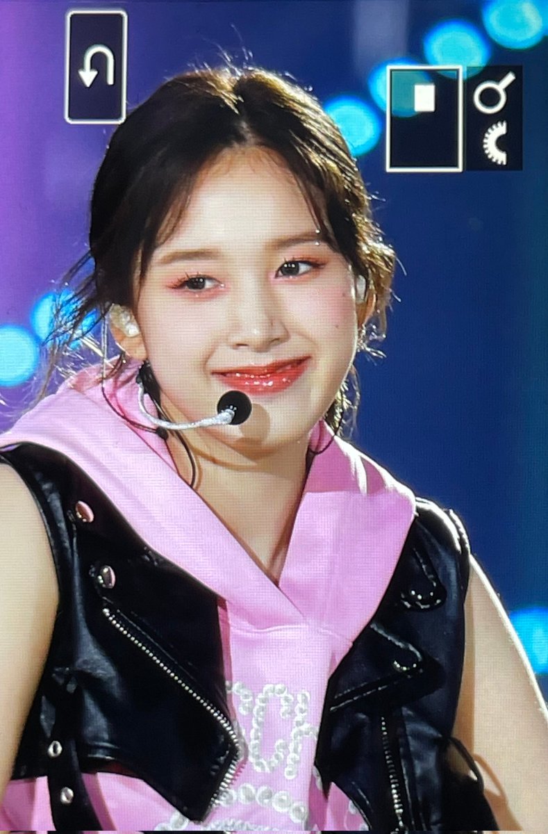 GROUND_J_'s tweet photo. 220618 드림콘서트

👍👍👍

#장예은 #STAYC #스테이씨 #재이 #J #째이째이 @STAYC_official https://t.co/DlpWpmmbCK
