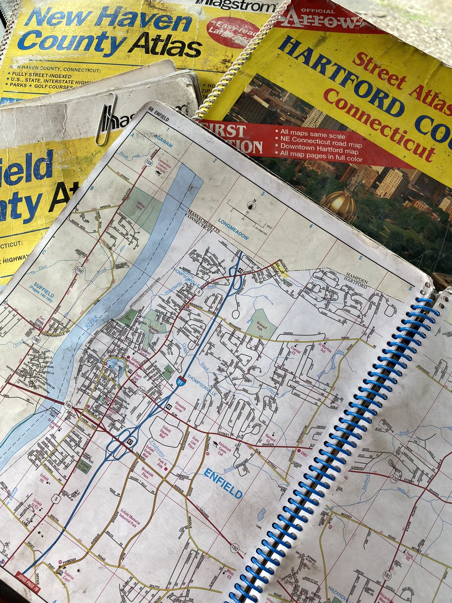 AAphotography70's tweet photo. I found my “old GPS” 😂😂 #roadmap #roadtrip #vintage #travelmaps #guidemap #cartography #streetdirectory #retro #map #maps #atlas #cartografia #mapas #mapa https://t.co/58hv2P5fYk