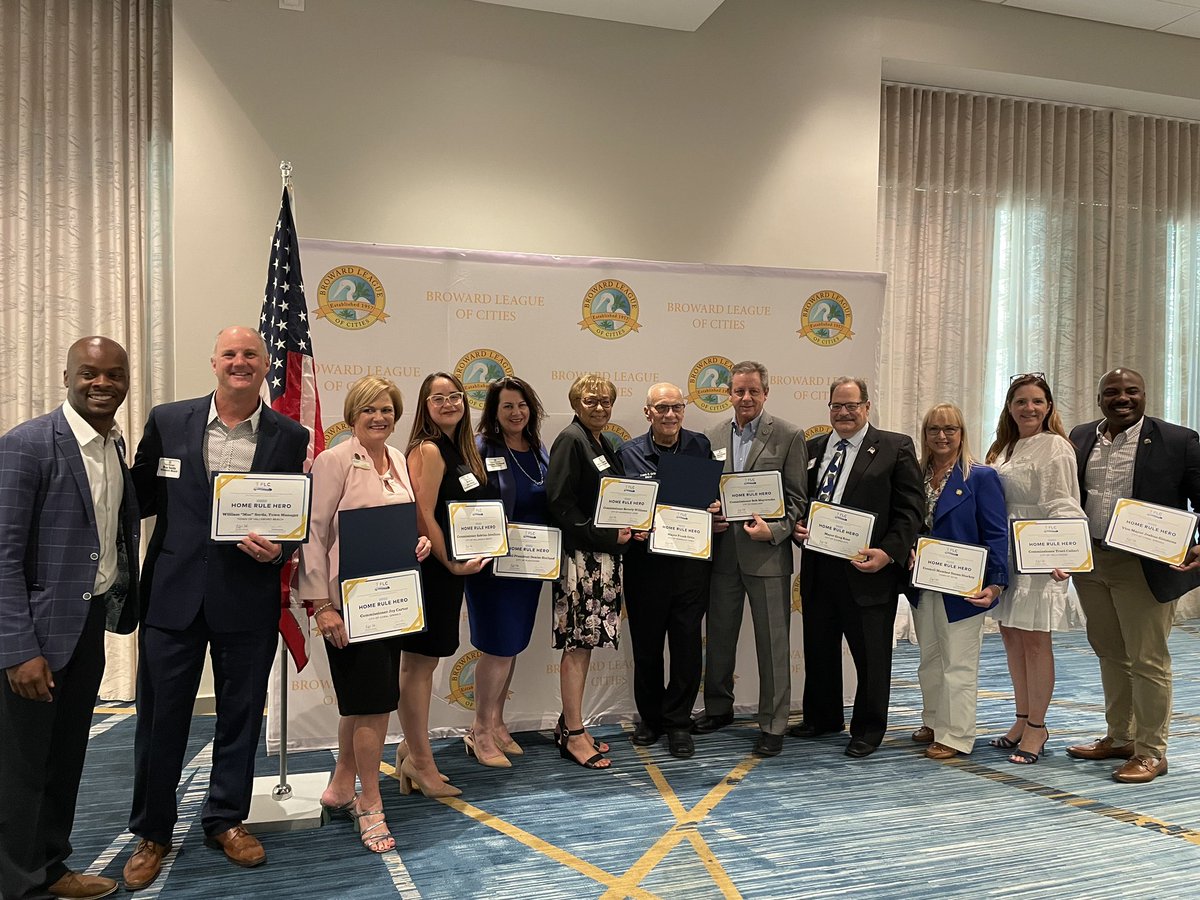 DeniseHorland's tweet photo. Thank you, @FLCities, for recognizing me again this year as a Home Rule Hero!
It is an honor to advocate on behalf of the residents of @PlantationFLA and work with my colleagues to preserve Home Rule. @BobforBroward @JBranchFLC
#embraceonebroward
#homerulehero https://t.co/b3TnsgTCGg