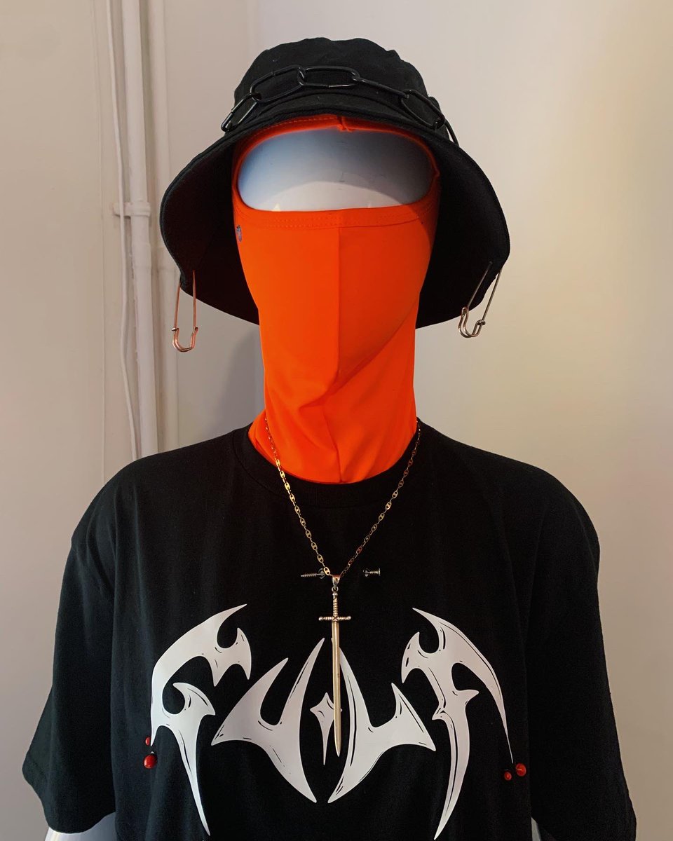 Banda! Hoy hay pop up de mi MERch en <a href="/barrioalamedamx/">Barrio Alameda</a> Les esperamos!!