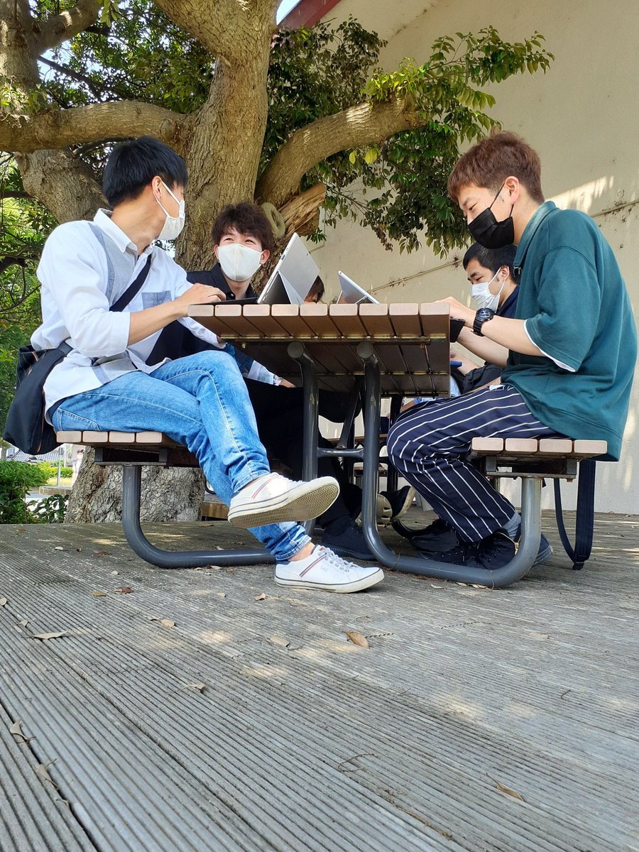 TottoriDesign's tweet photo. TCDの活動が、鳥取大学広報誌、トリせつ、にて紹介していただけることになりました🙌

金曜日に写真撮影と取材を行い、その後、久しぶりに対面でミーティングを行いました！ https://t.co/mZtVRVsCN6