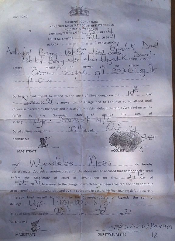 Doctor_Engole's tweet photo. Do we have functioning courts of law in Uganda? Why has this case prevailed in Kiryandongo court without even hearing but just extending every other time. This has made life of the common people very hard in Kiryandongo court. What do you suggest? https://t.co/SaFv87V44L