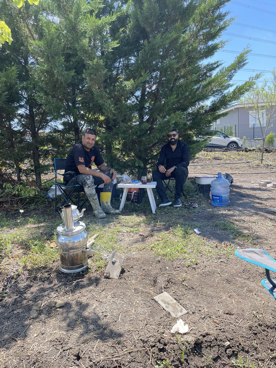 Şantiyede az mola dedik.

#yks2022
#Cumartesi