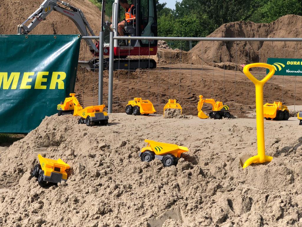 Mayraschoolen's tweet photo. Fietsverbinding in Ommen, nog zo'n leuk project op de #dagvandebouw Dit keer van @DuraVermeer @BouwendNL https://t.co/pkuINPxxrp