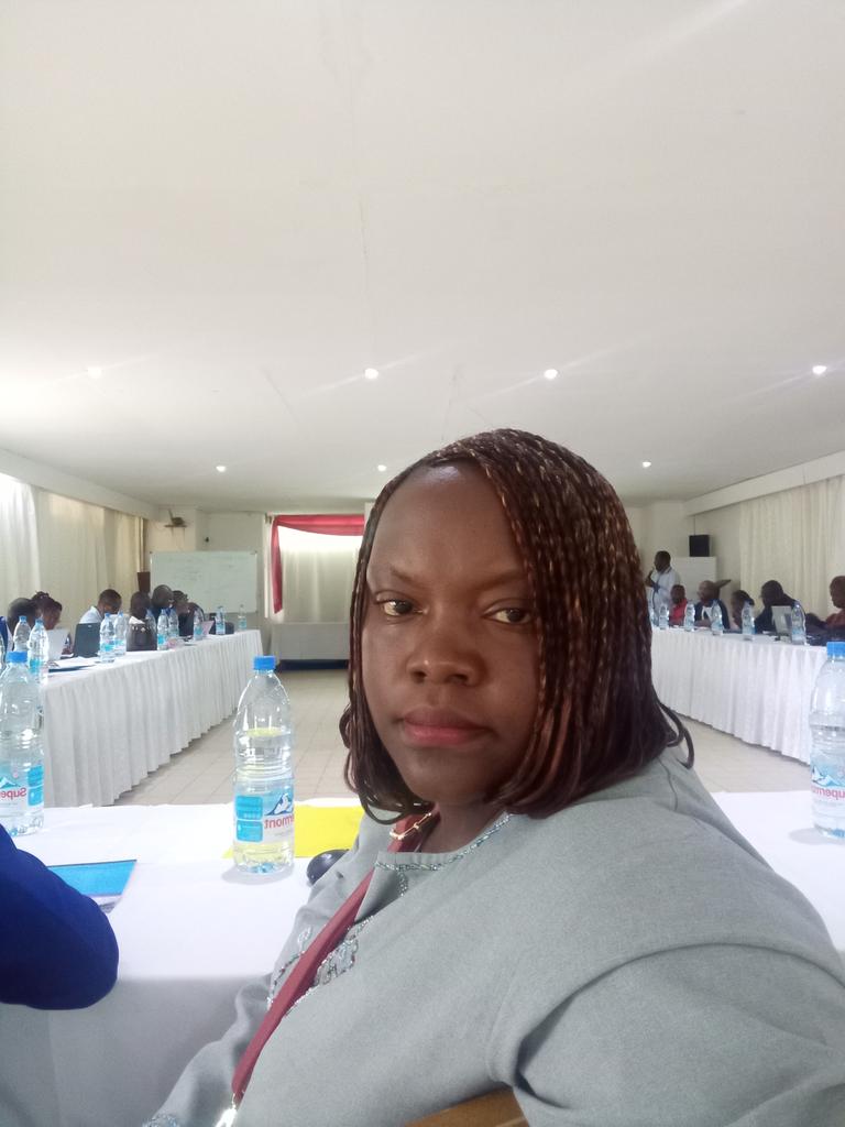 DjenyNgando's tweet photo. Week-end boulot à Kribi pour la mise en place du réseau des acteurs du digital en faveur de la vaccination contre le COVID-19.
Objectif majeur: Relayer et promouvoir les plateformes digitales du @MinsanteCMR
#BloggersVsCovid https://t.co/5mymVc5OEK