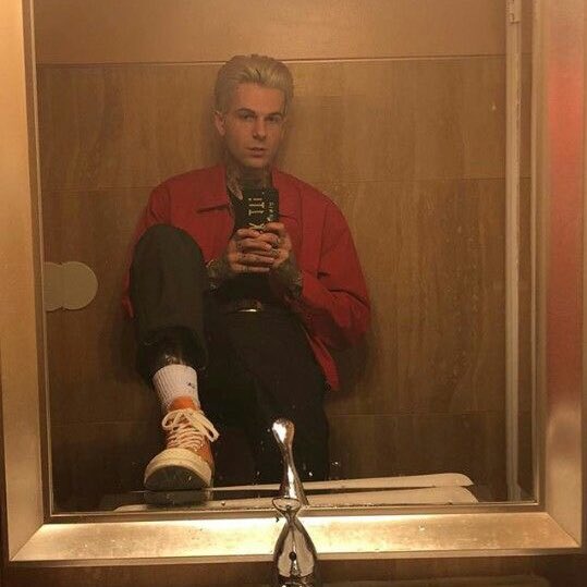 thinking about jesse tweet media