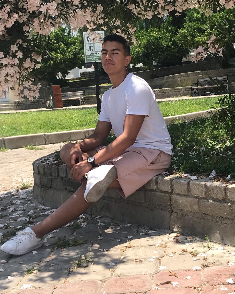 Sebastian_MNZ's tweet photo. 🤍🤍 https://t.co/5IL4qDMiMT