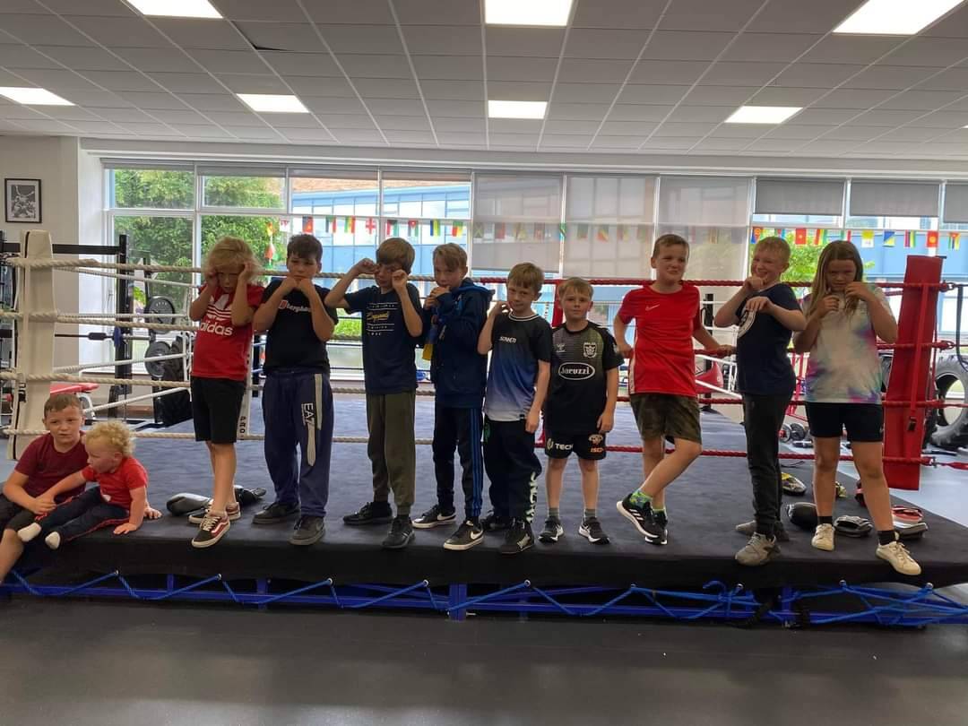 HullCityLFC's tweet photo. Good luck to all the fighters fighting on today's show at the Copperbox at k3 on Clough Road! 🥊
16 bouts, starts at 3.30PM! 🥊💥
#HullBoxing https://t.co/fitrVrC9JU