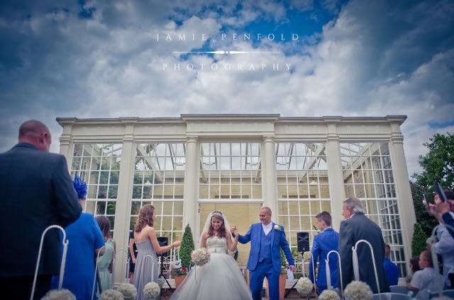 jpen_weddings's tweet photo. @LangtonsHouse Regularly 😍
And shot at Langtons a few times 😊 https://t.co/1z18S9JjpK