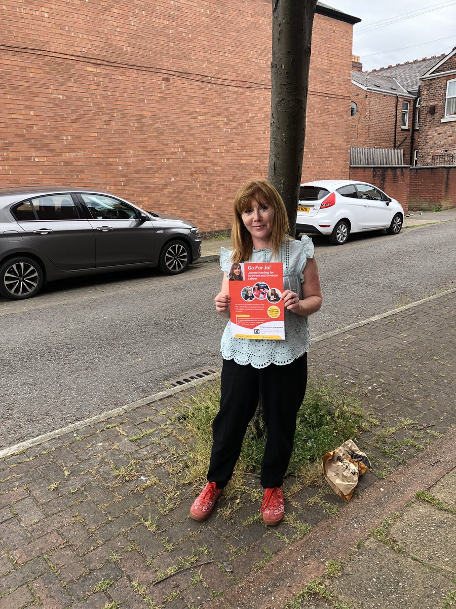 frozenwarning's tweet photo. Been a long time since I doorknocked but enjoyed it #goforjo https://t.co/QaA6ag9HVs