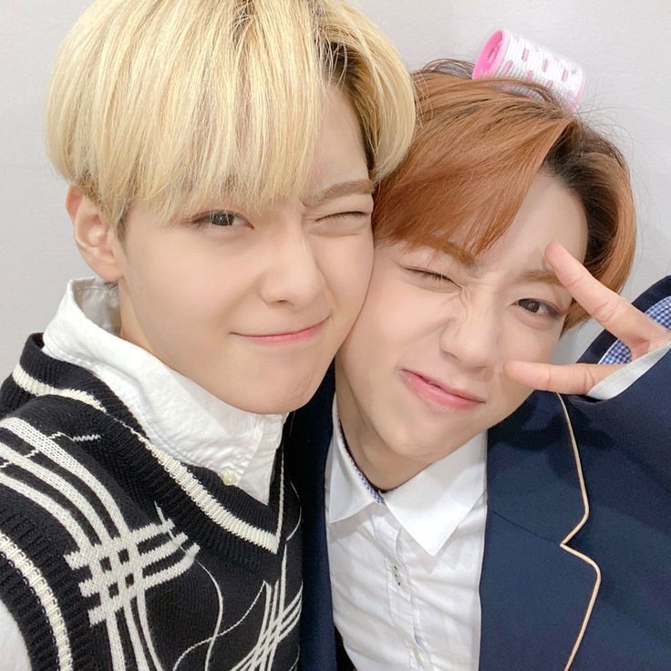 toowicethinker's tweet photo. cheekies (๑>◡<๑) https://t.co/7vMi5W2ytx